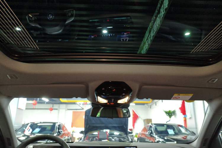 Used BMW i5 2025 eDrive 40L M Sport Package Headliner
