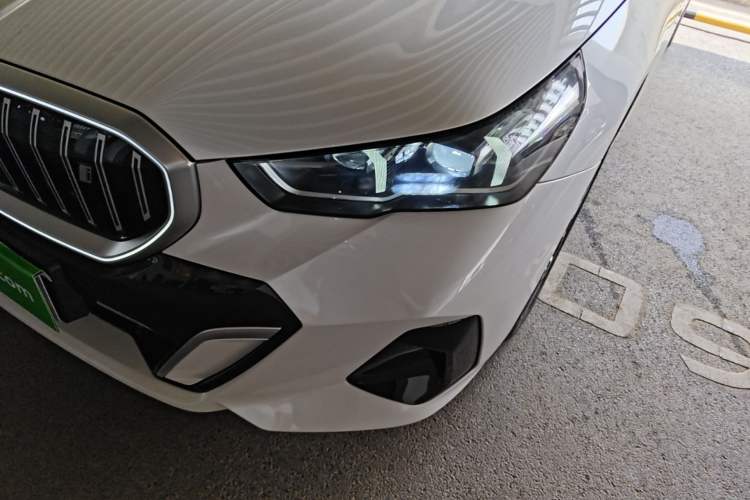 Used BMW i5 2025 eDrive 35L M Sport Package Left Front Headlight