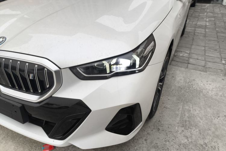Used BMW i5 2025 eDrive 35L M Sport Package Left Front Headlight