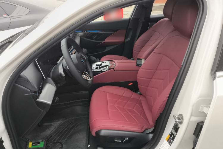 Used BMW i5 2025 eDrive 35L M Sport Package Left Front Seat