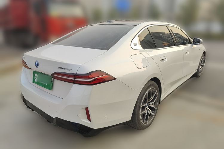 Used BMW i5 2025 eDrive 35L M Sport Package Rear Right 45 Deg