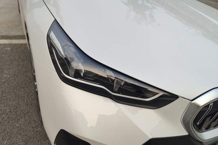 Used BMW i5 2025 eDrive 35L M Sport Package Right Front Headlight