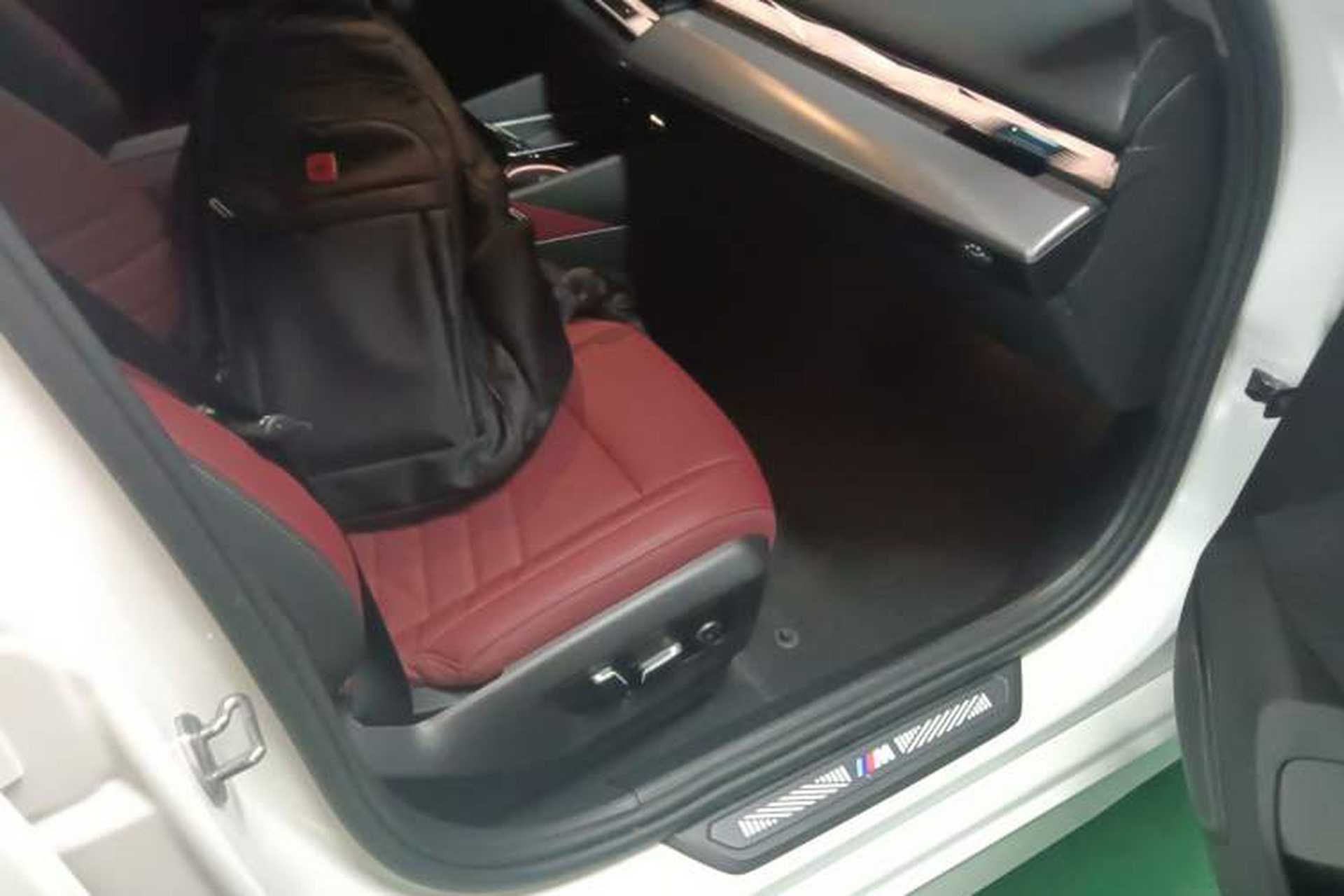 Used BMW i5 2025 eDrive 40L M Sport Package Right Front Seat