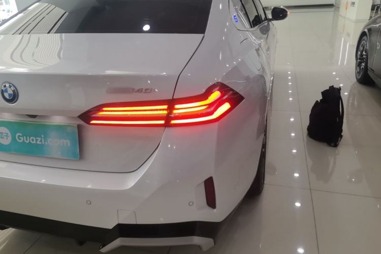 Used BMW i5 2025 eDrive 40L M Sport Package Right Rear Taillight