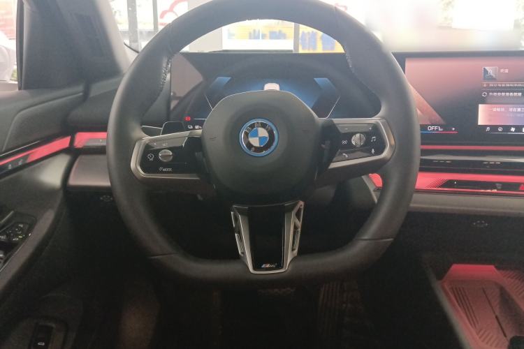 Used BMW i5 2025 eDrive 35L M Sport Package Steering Wheel