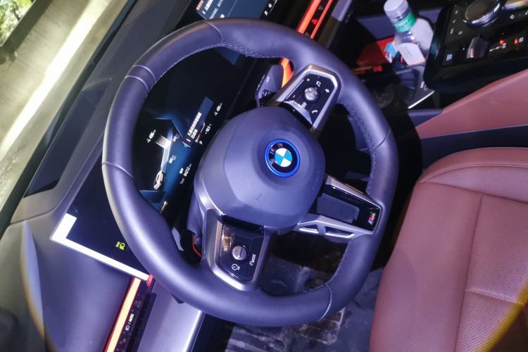 Used BMW i5 2025 eDrive 40L M Sport Package Steering Wheel