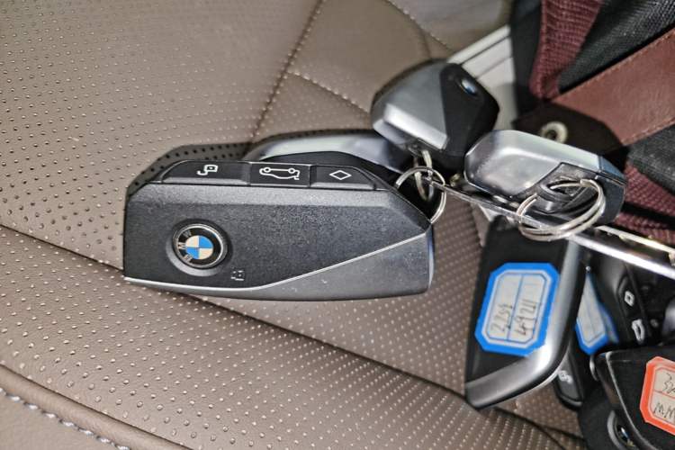 Used BMW i5 2025 eDrive 35L M Sport Package Vehicle Key