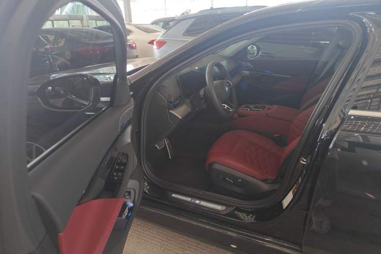 Used BMW i5 2026 Model, Facelifted eDrive 35L M Sport Package Driver Seat