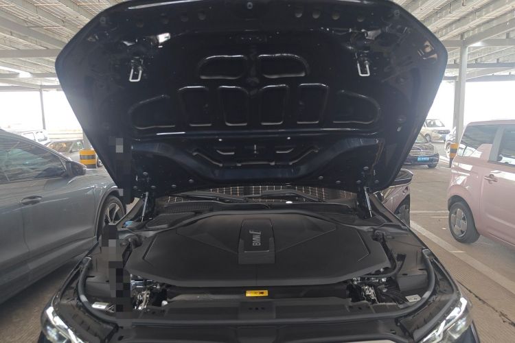 Used BMW i5 2026 Model, Facelifted eDrive 35L M Sport Package Engine Bay