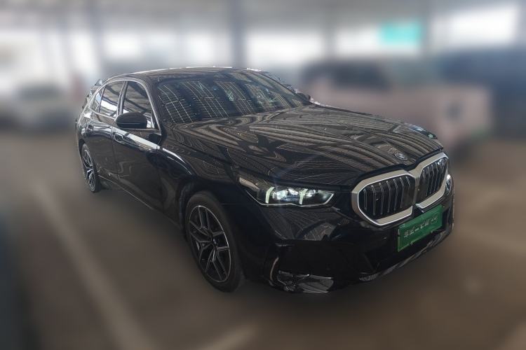 Used BMW i5 2026 Model, Facelifted eDrive 35L M Sport Package Front Right 45 Deg