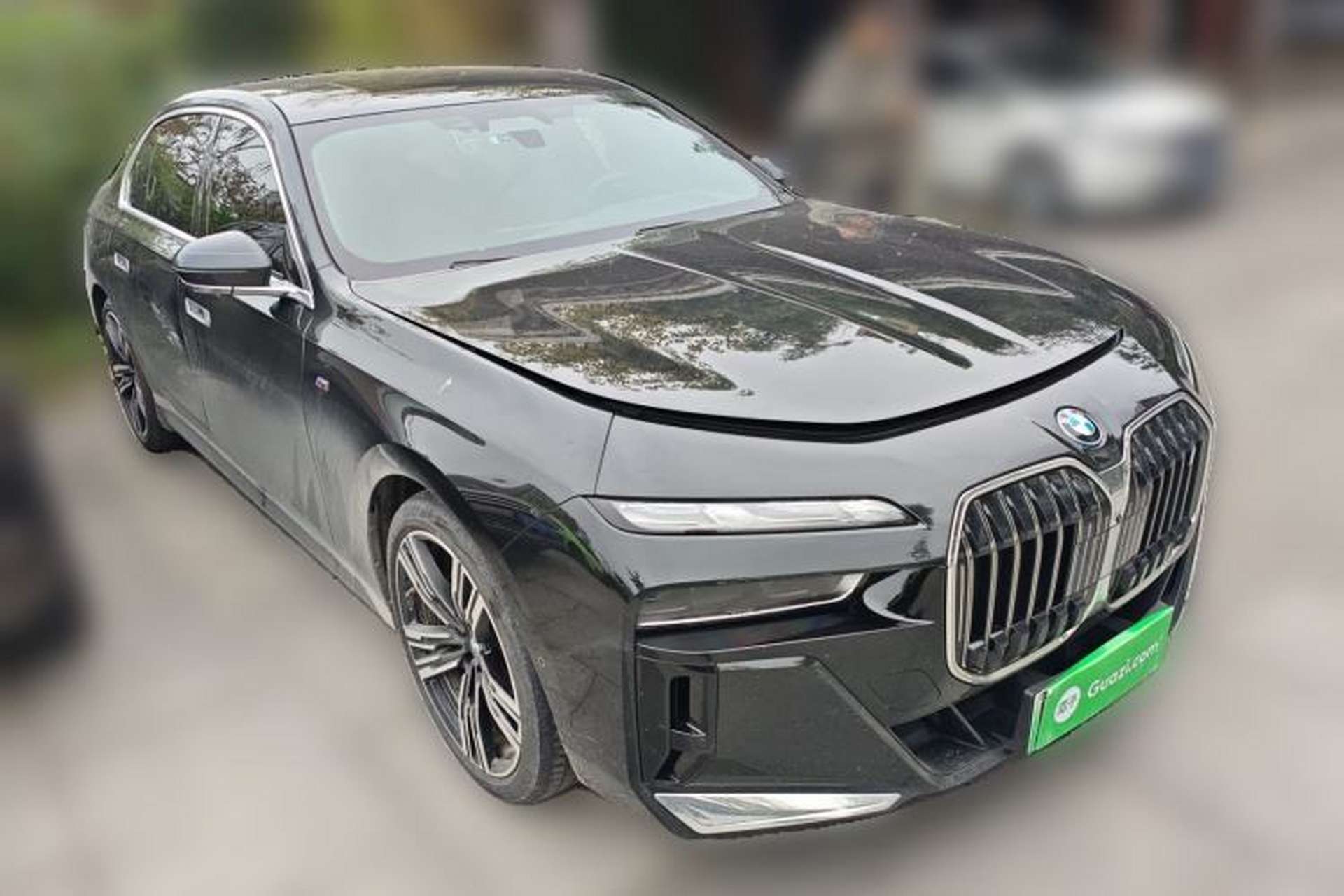 Used BMW i7 2023 eDrive50L Prestige M Sport Package Front Right 45 Deg