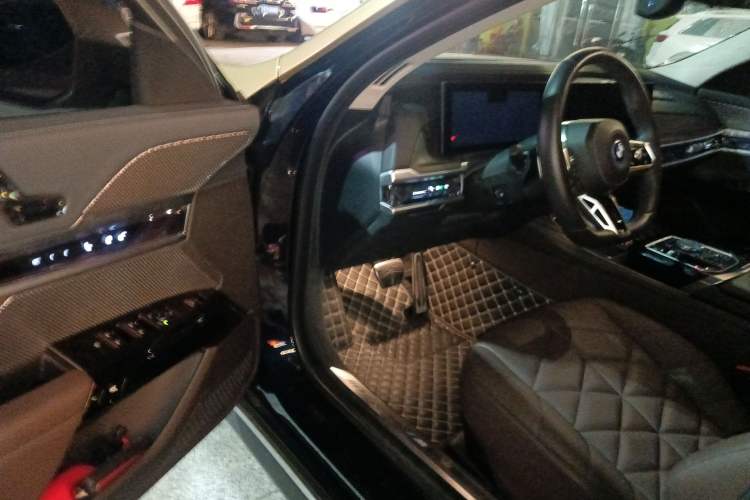 Used BMW i7 2023 eDrive50L Leading M Sport Package Driver Seat
