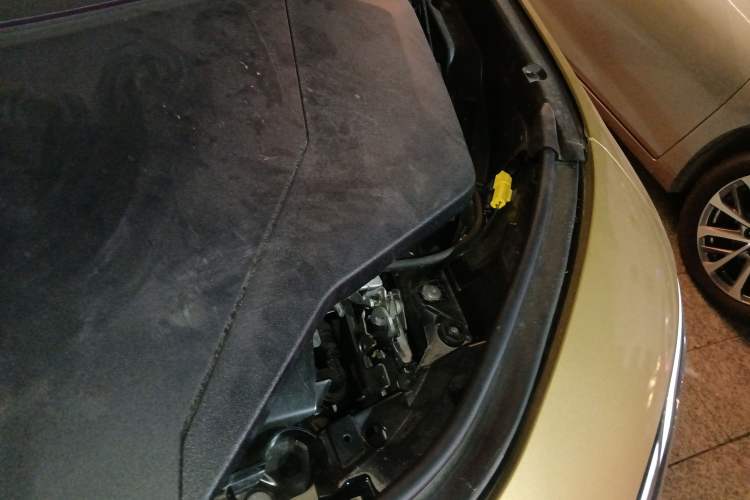 Used BMW i7 2023 eDrive50L Leading M Sport Package Engine Bay Left