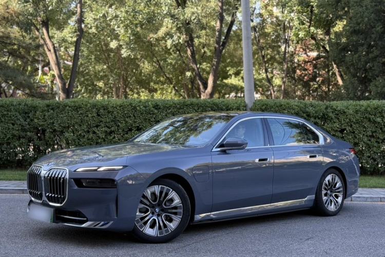 Used BMW i7 2023 eDrive50L Premium Luxury Package Exterior 3