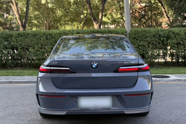 Used BMW i7 2023 eDrive50L Premium Luxury Package Exterior 4