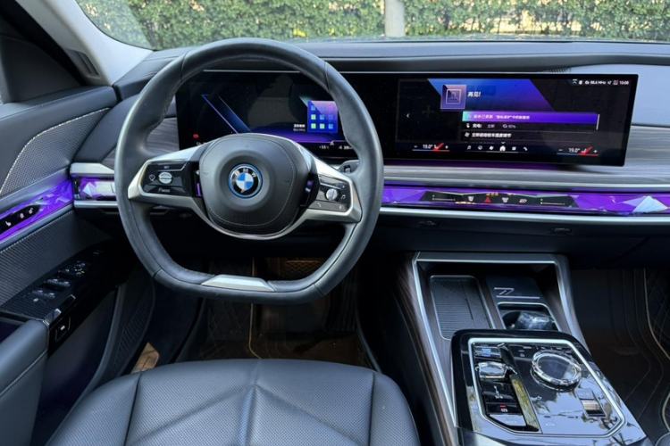 Used BMW i7 2023 eDrive50L Premium Luxury Package Interior 3