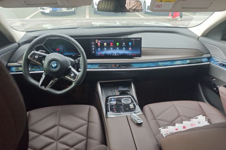 Used BMW i7 2023 eDrive50L Leading M Sport Package Center Console