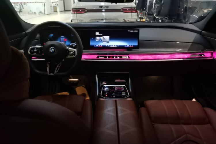 Used BMW i7 2023 eDrive50L Prestige M Sport Package Center Console