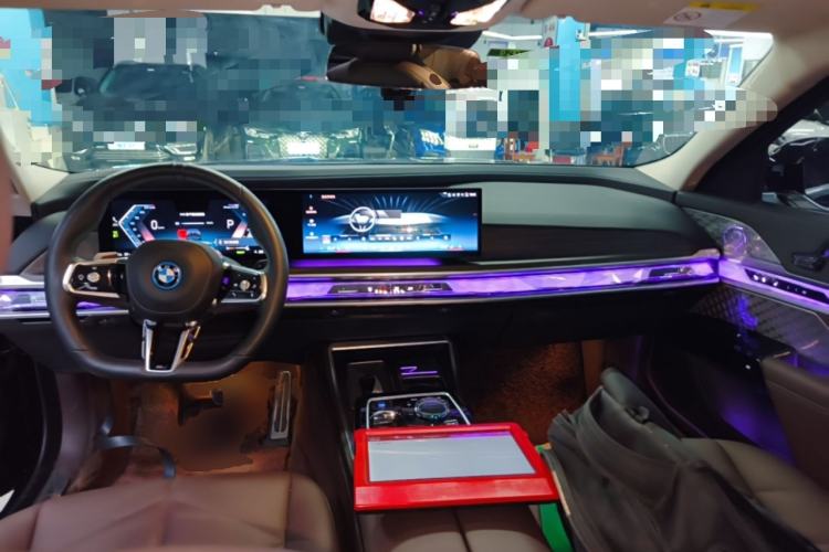 Used BMW i7 2023 eDrive50L Leading M Sport Package Center Console
