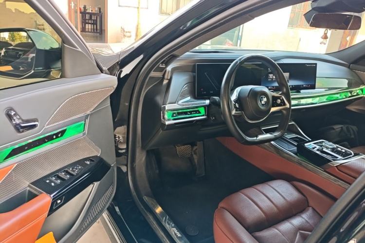 Used BMW i7 2023 eDrive50L Prestige Luxury Package Driver Seat
