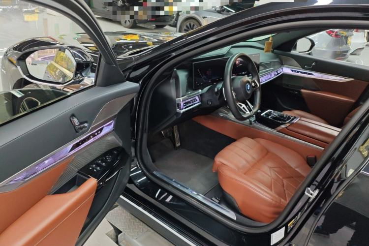 Used BMW i7 2023 eDrive50L Prestige M Sport Package Driver Seat