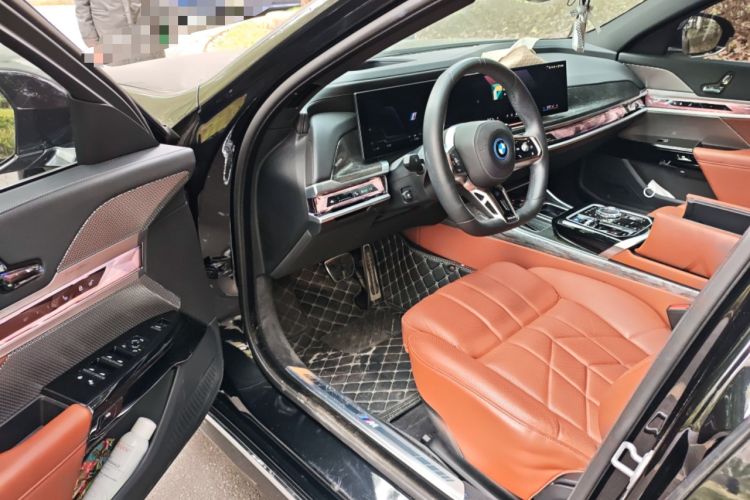 Used BMW i7 2023 eDrive50L Prestige M Sport Package Driver Seat