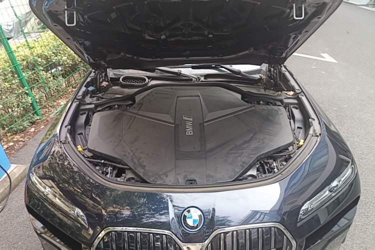 Used BMW i7 2023 eDrive50L Prestige M Sport Package Engine Bay