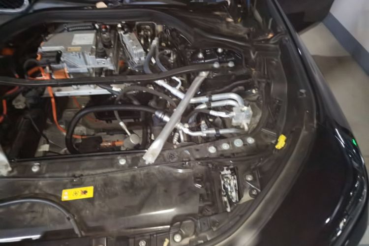 Used BMW i7 2023 eDrive50L Prestige M Sport Package Engine Bay Left