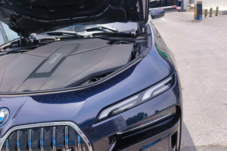 Used BMW i7 2023 eDrive50L Leading M Sport Package Engine Bay Left