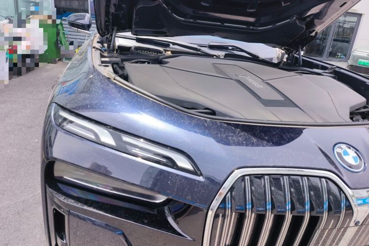 Used BMW i7 2023 eDrive50L Leading M Sport Package Engine Bay Right