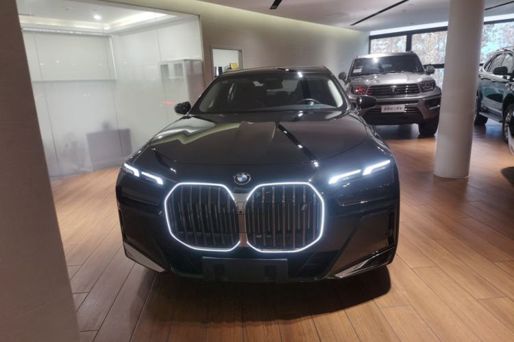Used BMW i7 2023 eDrive50L Leading M Sport Package Exterior 1