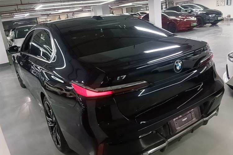 Used BMW i7 2023 eDrive50L Prestige M Sport Package Exterior 2