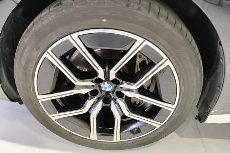 Used BMW i7 2023 eDrive50L Leading M Sport Package Exterior 4
