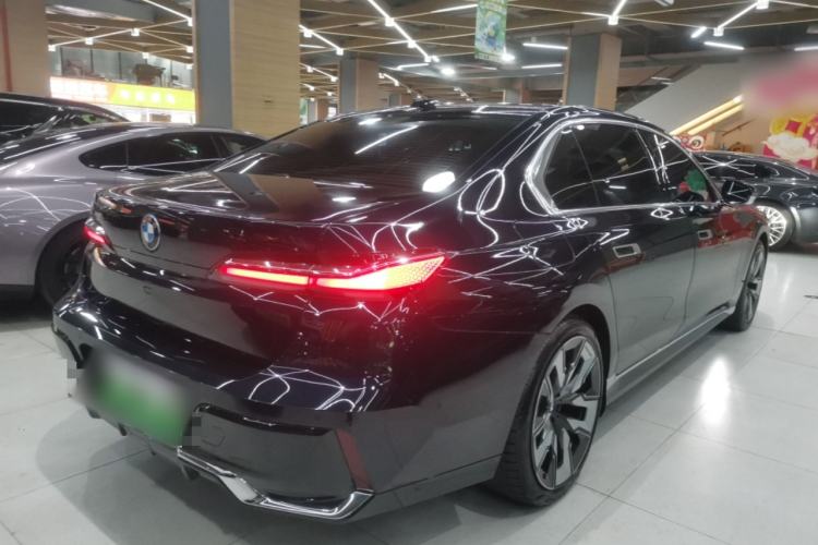 Used BMW i7 2023 eDrive50L Leading M Sport Package Exterior 5