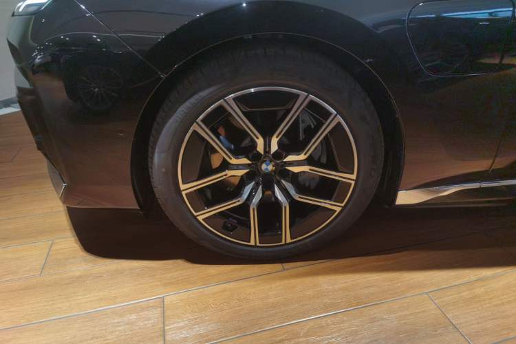 Used BMW i7 2023 eDrive50L Leading M Sport Package Exterior 7