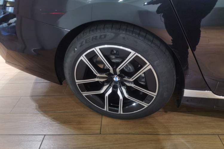 Used BMW i7 2023 eDrive50L Leading M Sport Package Exterior 8