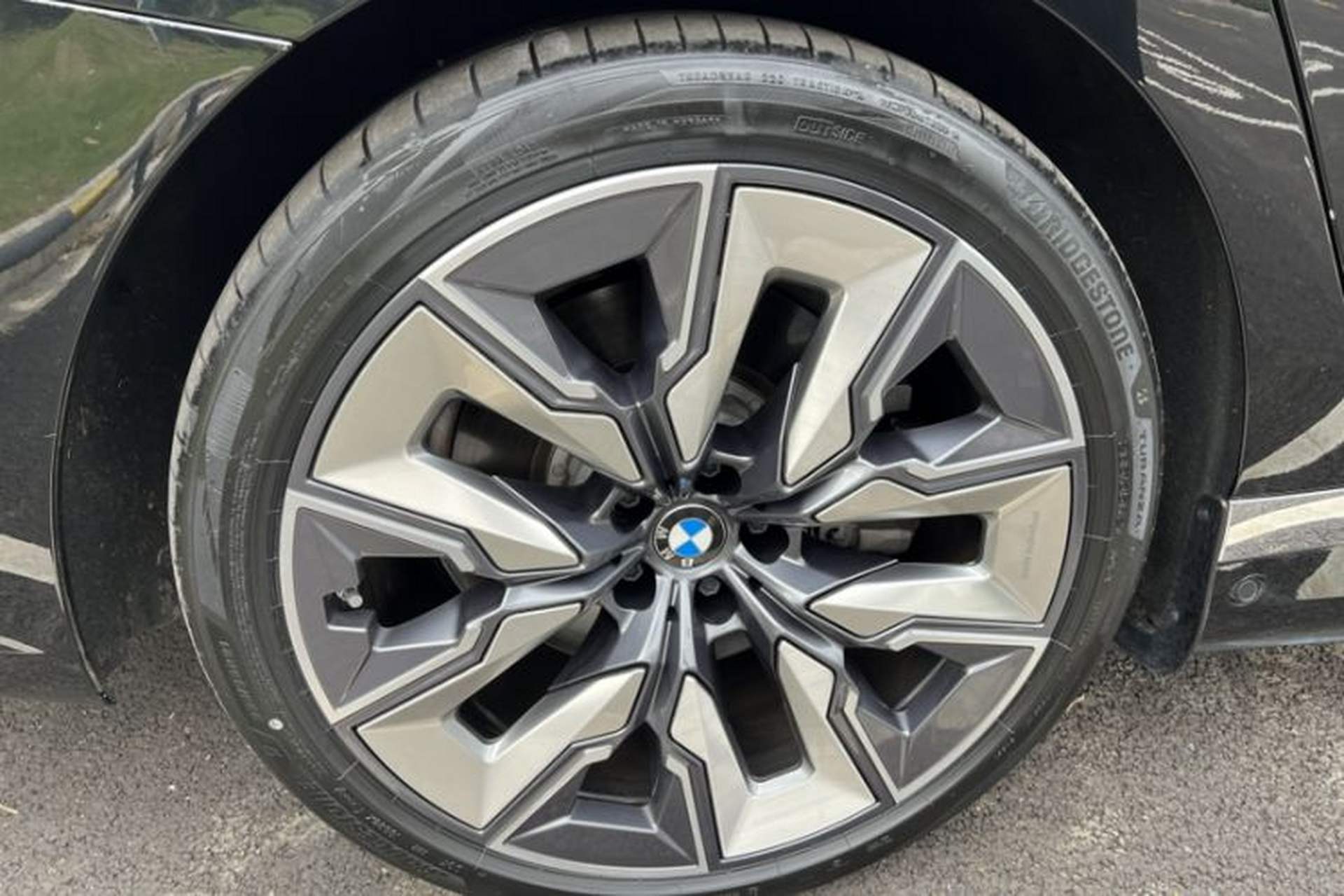 Used BMW i7 2023 eDrive50L Prestige Luxury Package Exterior 8