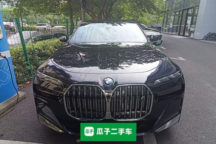 Used BMW i7 2023 eDrive50L Prestige M Sport Package Front