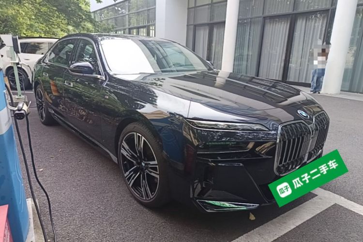 Used BMW i7 2023 eDrive50L Prestige M Sport Package Front Right 45 Deg