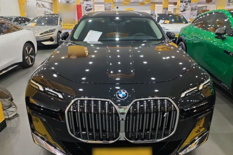 Used BMW i7 2023 eDrive50L Leading M Sport Package Front