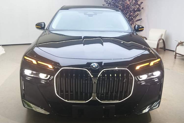 Used BMW i7 2023 eDrive50L Leading M Sport Package Front
