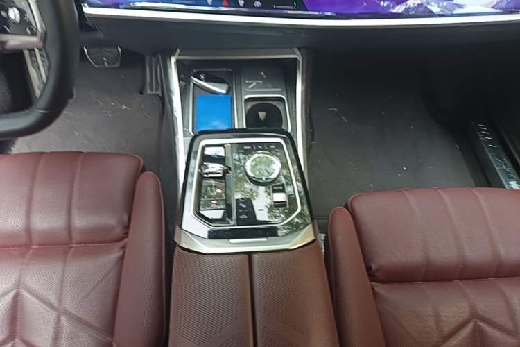 Used BMW i7 2023 eDrive50L Prestige M Sport Package Gear Lever