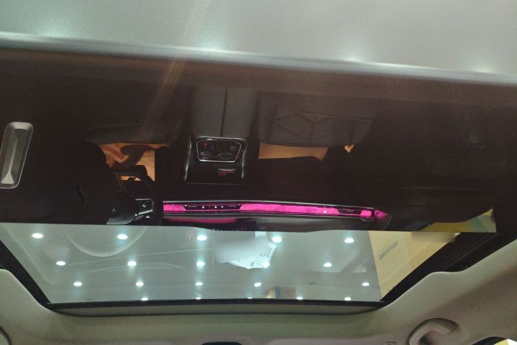 Used BMW i7 2023 eDrive50L Leading M Sport Package Headliner