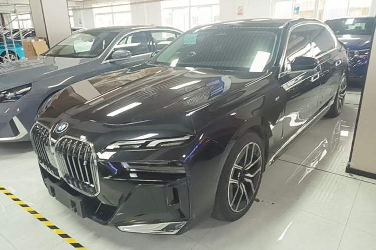 Used BMW i7 2023 eDrive50L Leading M Sport Package Guazi used car, China used car export, Used car for sale, Used  cars, Cheapest cars for sale