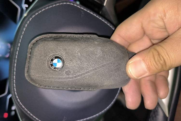 Used BMW i7 2023 xDrive60L Luxury Package Interior 1