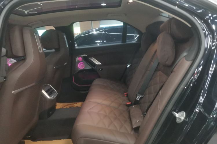 Used BMW i7 2023 eDrive50L Leading M Sport Package Interior 4