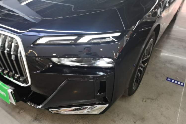 Used BMW i7 2023 eDrive50L Leading M Sport Package Left Front Headlight