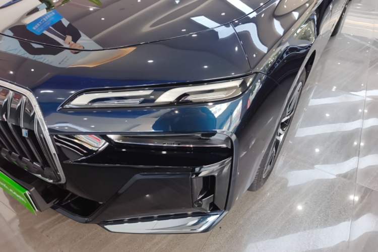 Used BMW i7 2023 eDrive50L Leading M Sport Package Left Front Headlight