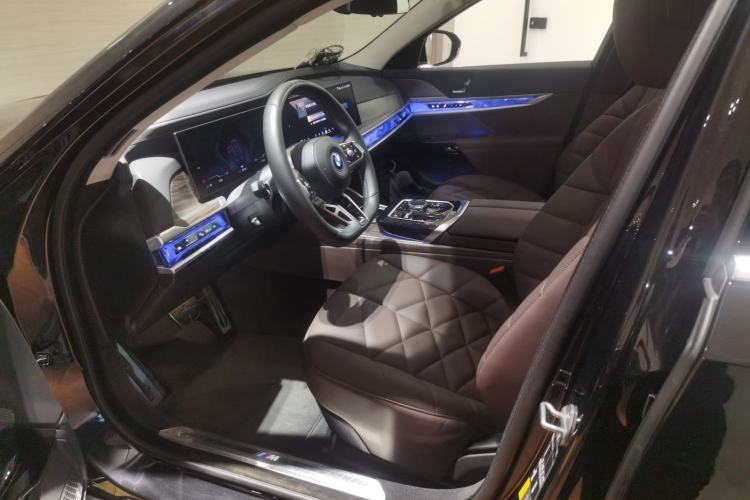 Used BMW i7 2023 eDrive50L Leading M Sport Package Left Front Seat