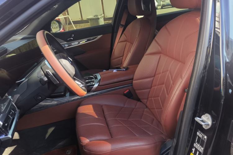 Used BMW i7 2023 eDrive50L Prestige M Sport Package Left Front Seat